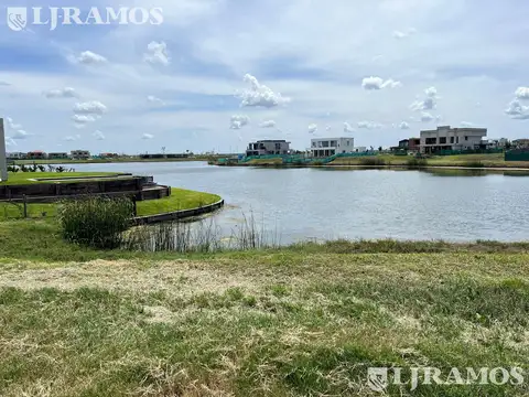 Terreno en Puertos del Lago