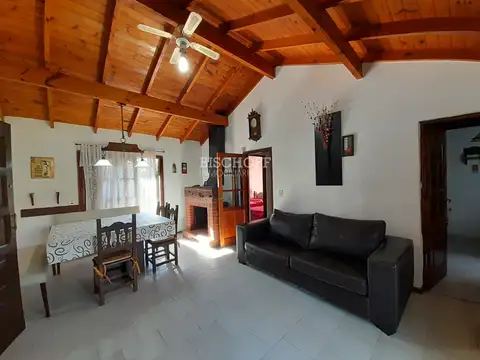 CASA DE 4 AMBIENTES + 3 DEPARTAMENTOS, IDEAL INVERSION