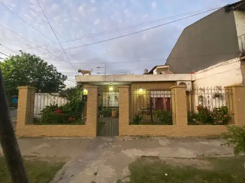 Casa en Venta en Merlo [Cod: 1-13639017084046]