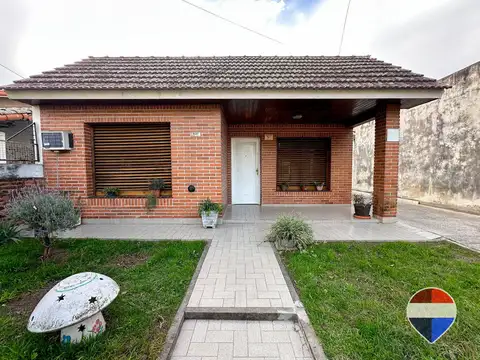 CASA 4 AMBIENTES EN VENTA MONTE GRANDE