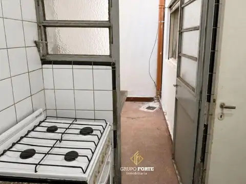 Santa Rosa 685 , Piso 1