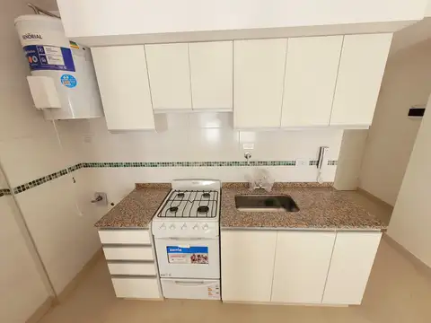 Moderno monoambiente con balcón y excelente luminosidad