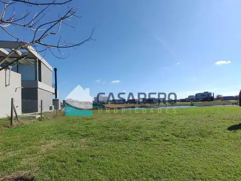 Terreno en Venta de 853,0 m2