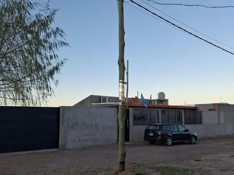 VENTA CASA 3 dorm. 600mt. Guaymallén