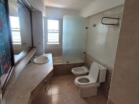 Departamento en Alquiler con 1 cocheras