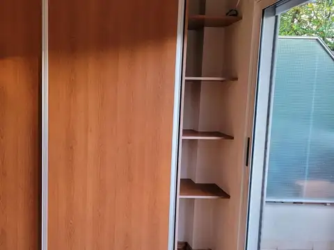 MONOAMBIENTE c/BALCÓN APTO PROF. c/SUM y LAUNDRY  