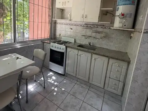Depto Tipo Casa 2 ambientes con 1 baño