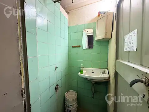 Casa con local en Villa Urquiza excelente ubicación