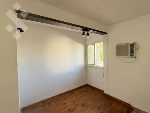 Depto Tipo Casa en Venta 26 años