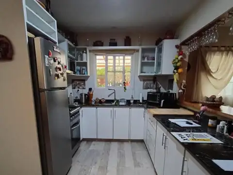 Venta duplex en Pilar