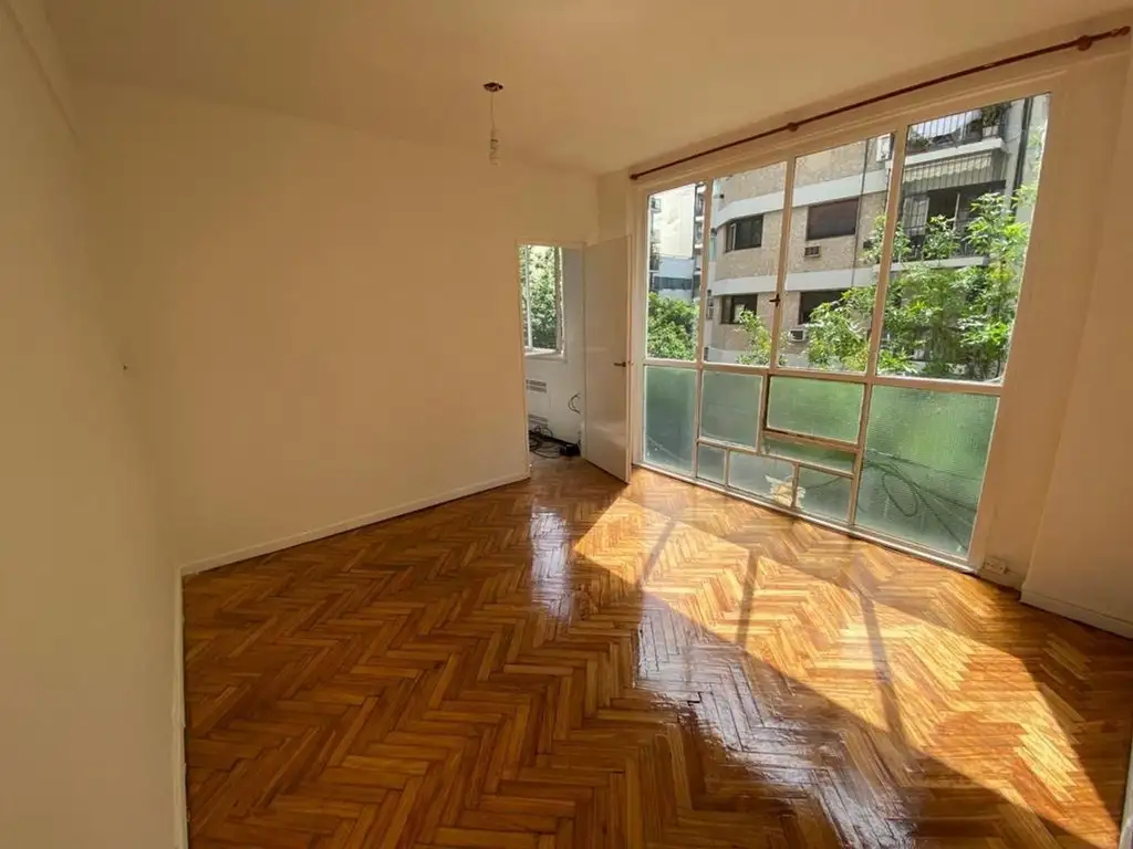 Guemes 3000, Piso 4