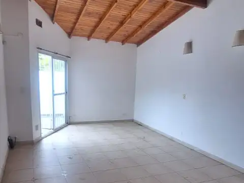 Depto Tipo Casa en Venta de 2 ambientes
