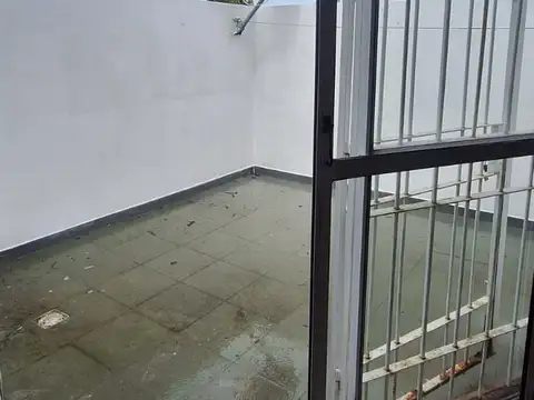 Depto Tipo Casa en Venta en Santos Lugares, USD 39.000