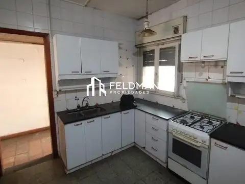 Casa 4 ambientes con 1 baño