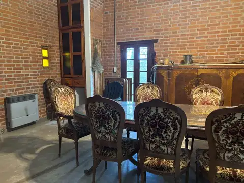 CASA QUINTA EN VENTA EN BRAGADO CON PILETA