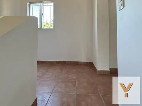 Casa en venta - 4 Dormitorios 3 Baños - 537mts2 - Moreno