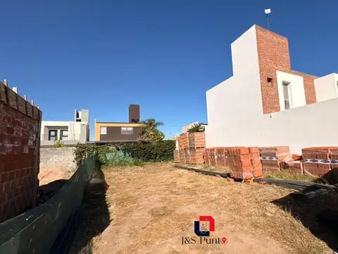 Lote en Docta Boulevard