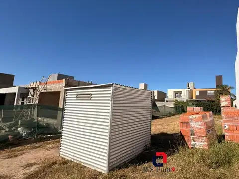 Terreno en Venta 25  mts Fondo