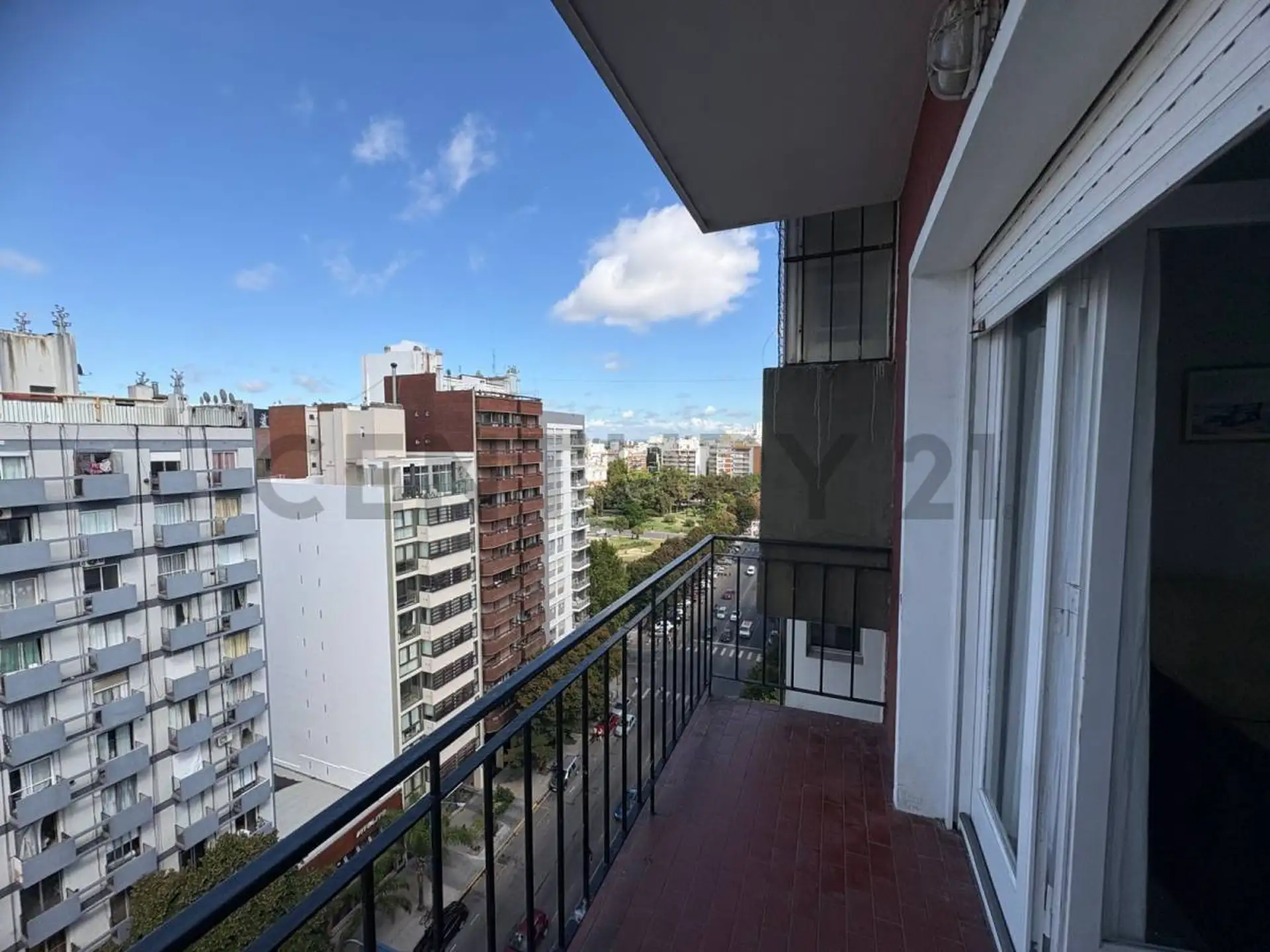 Venta 2 Ambientes Reciclado con Balcón al Frente – Centro