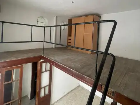 Casa en Alquiler con 1 cochera