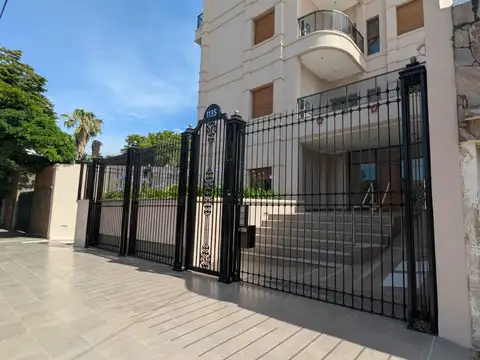 Departamento dos ambientes y cochera en excelente ubicación