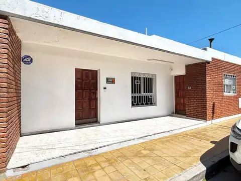 Mitre Este 1100