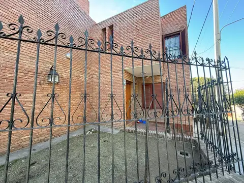 Casa en Venta en Sarmiento, USD 62.000
