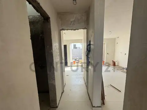 Casa 3 ambientes con 2 baños
