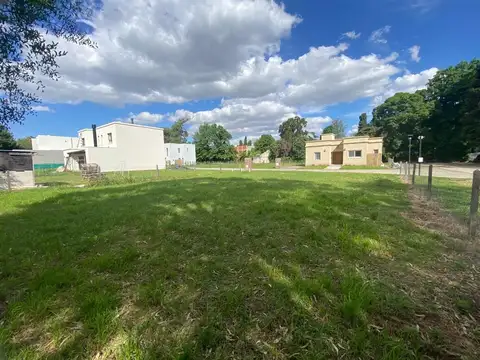 Terreno en Venta 25  mts Fondo