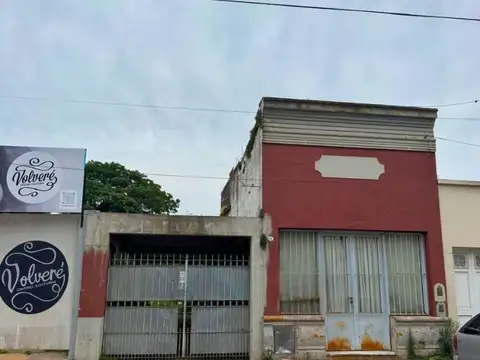 Casa 2 ambientes con 1 baño