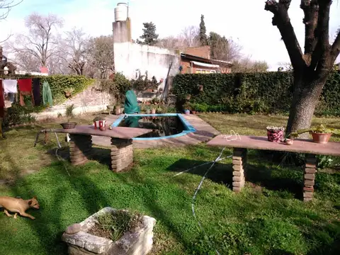 VENTA CASA 3 DORMITORIOS ALVEAR AMPLIO TERRENO