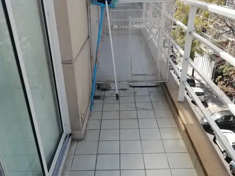 Departamento en Alquiler en Coghlan, $ 430.000