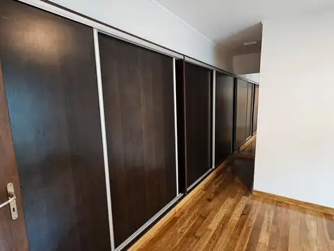 VENTA/DEP CON DOS DORMITORIOS/CON PISCINA/ CENTRO