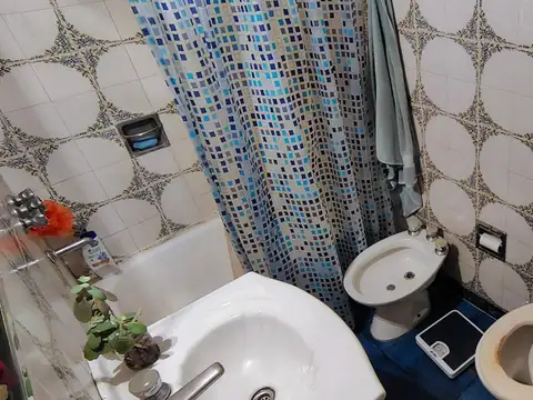 Depto Tipo Casa en Venta 50 años