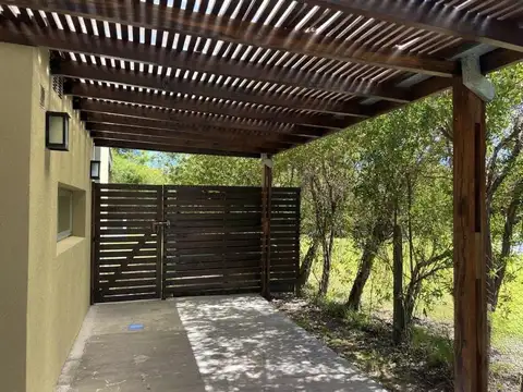 Casa 6 ambientes con 3 baños
