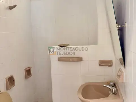 EXCELENTE PH 2 AMBIENTES CON ENTRADA INDEPENDIENTE Y TERRAZA PROPIA