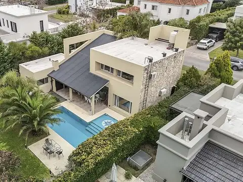 Casa en Alquiler de 3 dormitorios