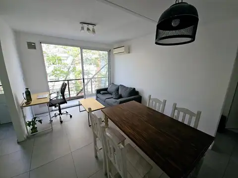 Departamento 2 ambientes con balcon y cochera