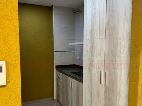 Oficina en Alquiler en Moron, USD 1.900