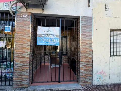 Depto Tipo Casa en Alquiler de 3 ambientes
