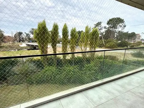ALQUILA APARTAMENTO JARDINES DE CARRASCO 2 DORMIT