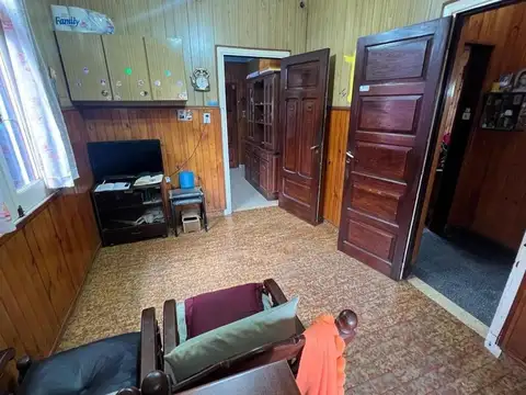 Casa 3 ambientes con 1 baño