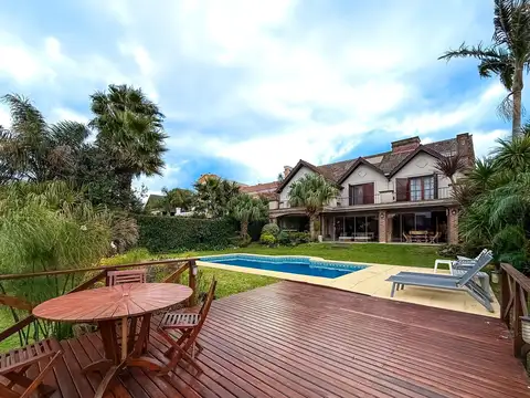 Casa en Venta de 6 dormitorios