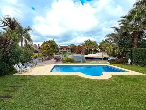 Casa en Venta en Bahía Del Sol, USD 1.800.000