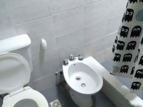 DEPARTAMENTO 1 ER PISO AL FRENTE 3 AMBIENTES