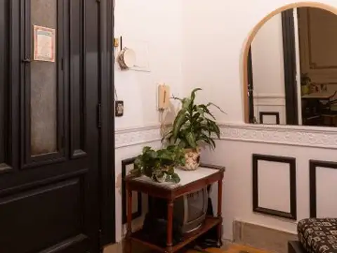 Depto Tipo Casa en Venta 102 años