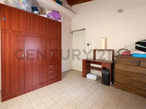 Casa con Gran Patio, Pileta y Cochera Múltiple sobre 243 m² – Zona Estratégica Tigre