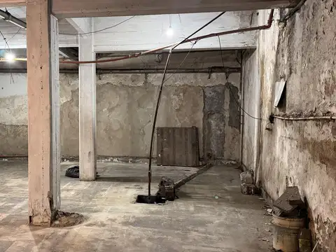 Local Comercial en Venta, 1100m2, en Constitución, CABA