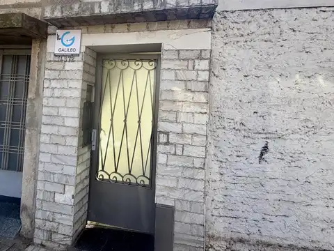 Casa Interna Única. Echesortu. San Juan al 4300. Apta Credito