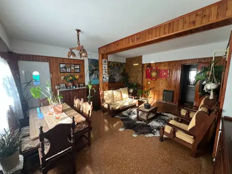 Depto Tipo Casa en Venta de 3 ambientes
